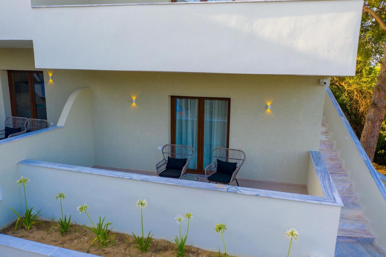 Rigas Supreme Hospitality Aparthotel Afytos Exterior photo