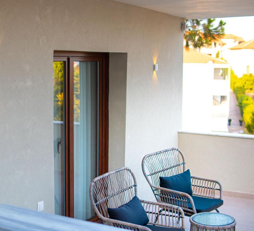 Rigas Supreme Hospitality Aparthotel Afytos Exterior photo