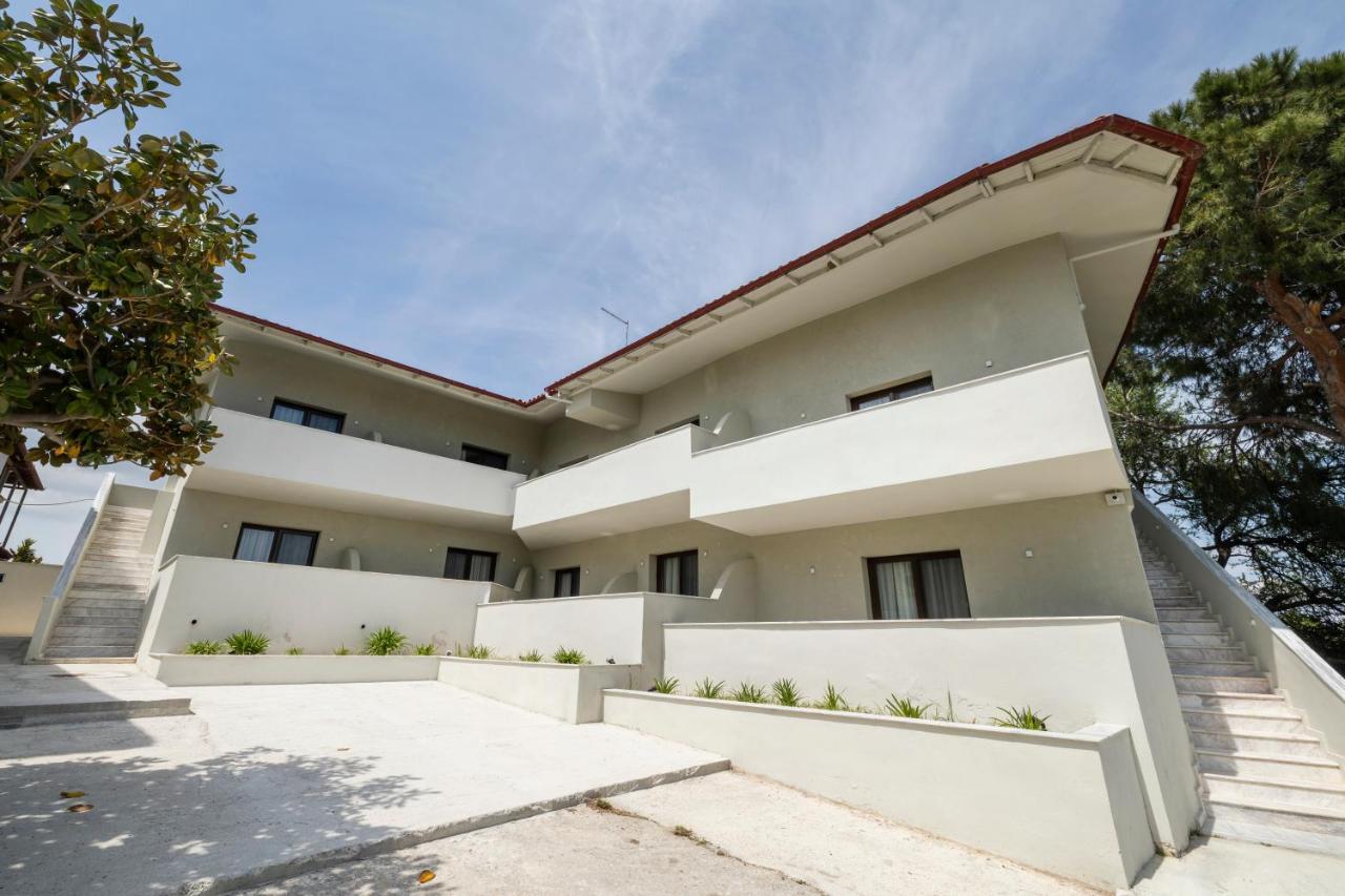 Rigas Supreme Hospitality Aparthotel Afytos Exterior photo